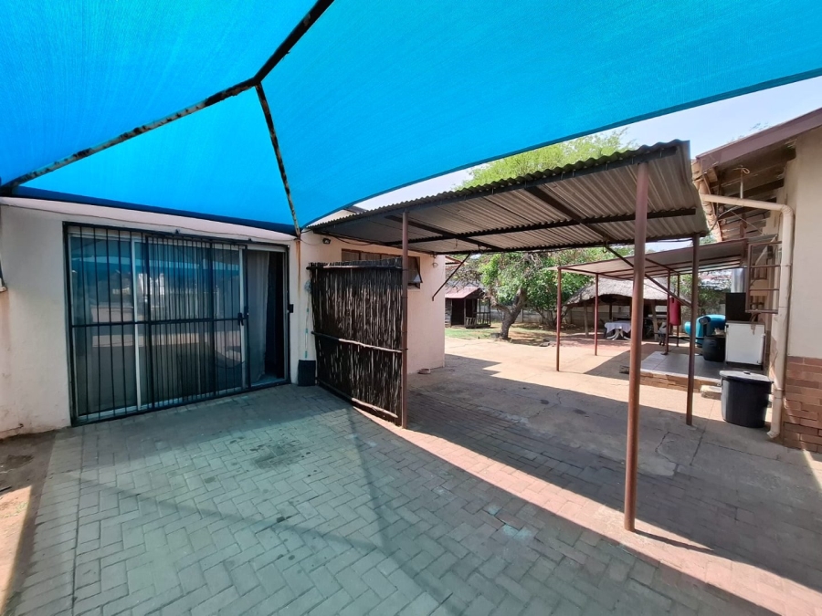 3 Bedroom Property for Sale in Bodorp North West